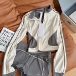 Alo American-style fitness sport yoga training outfit, slim-fit color-block long-sleeve top and shorts two-piece set - Beige-Gray