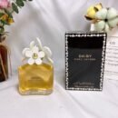 Marc Jacobs Daisy Eau de Toilette 100ml, Fresh Floral Fruity Scent - 100ml yellow