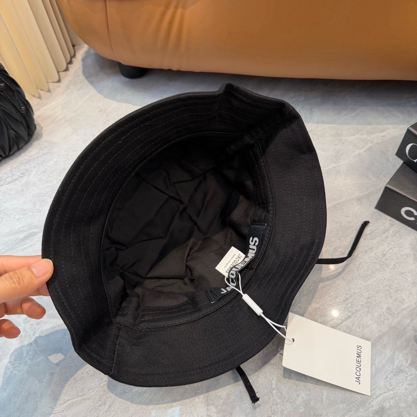 JACQUEMUS Classic Black Bucket Hat | French Minimalist Style - Image 4
