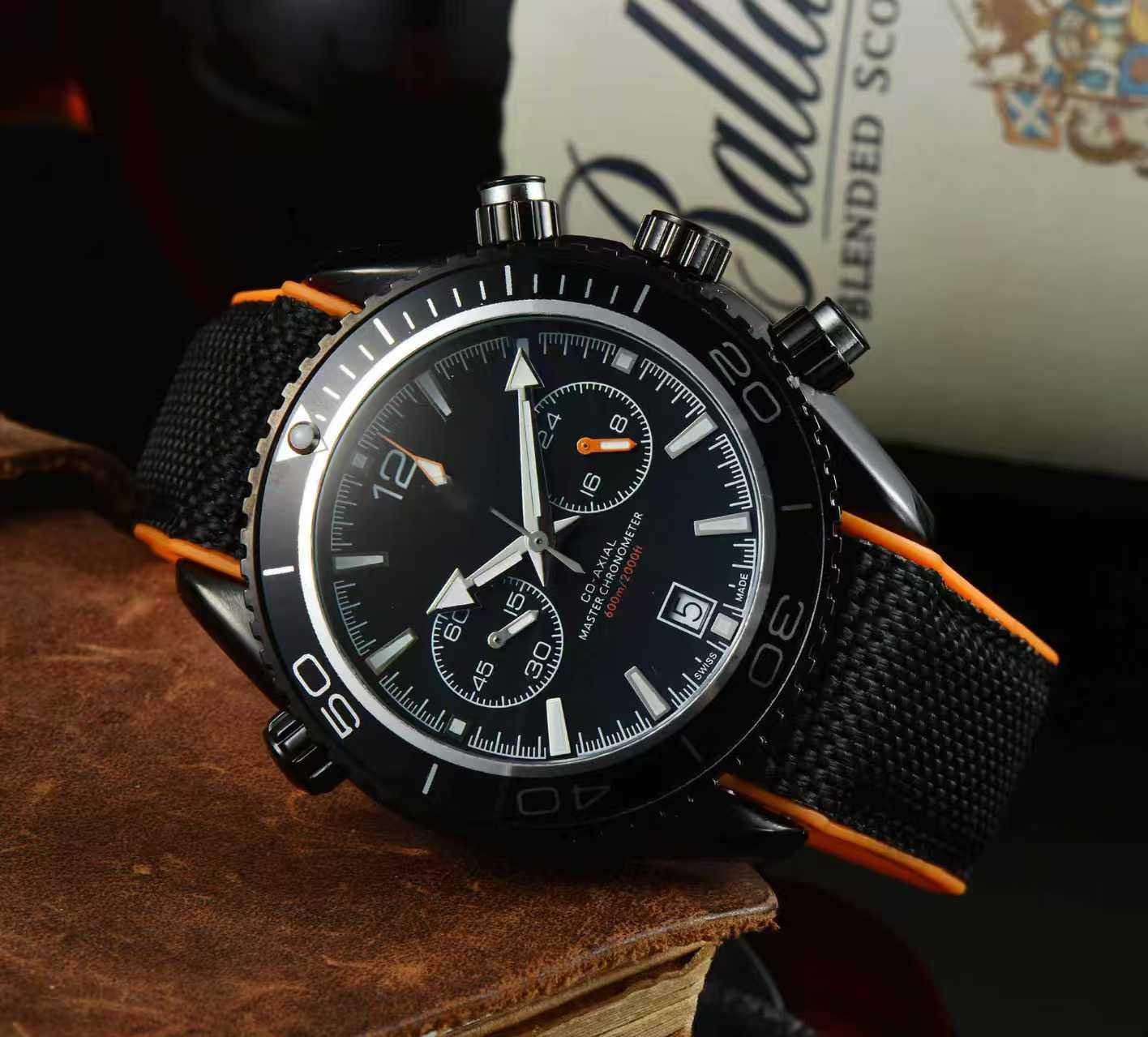 European Style Business Men's 5-Hands Quartz Watch, Multifunctional Timing Stainless Steel Wristwatch - Image 4