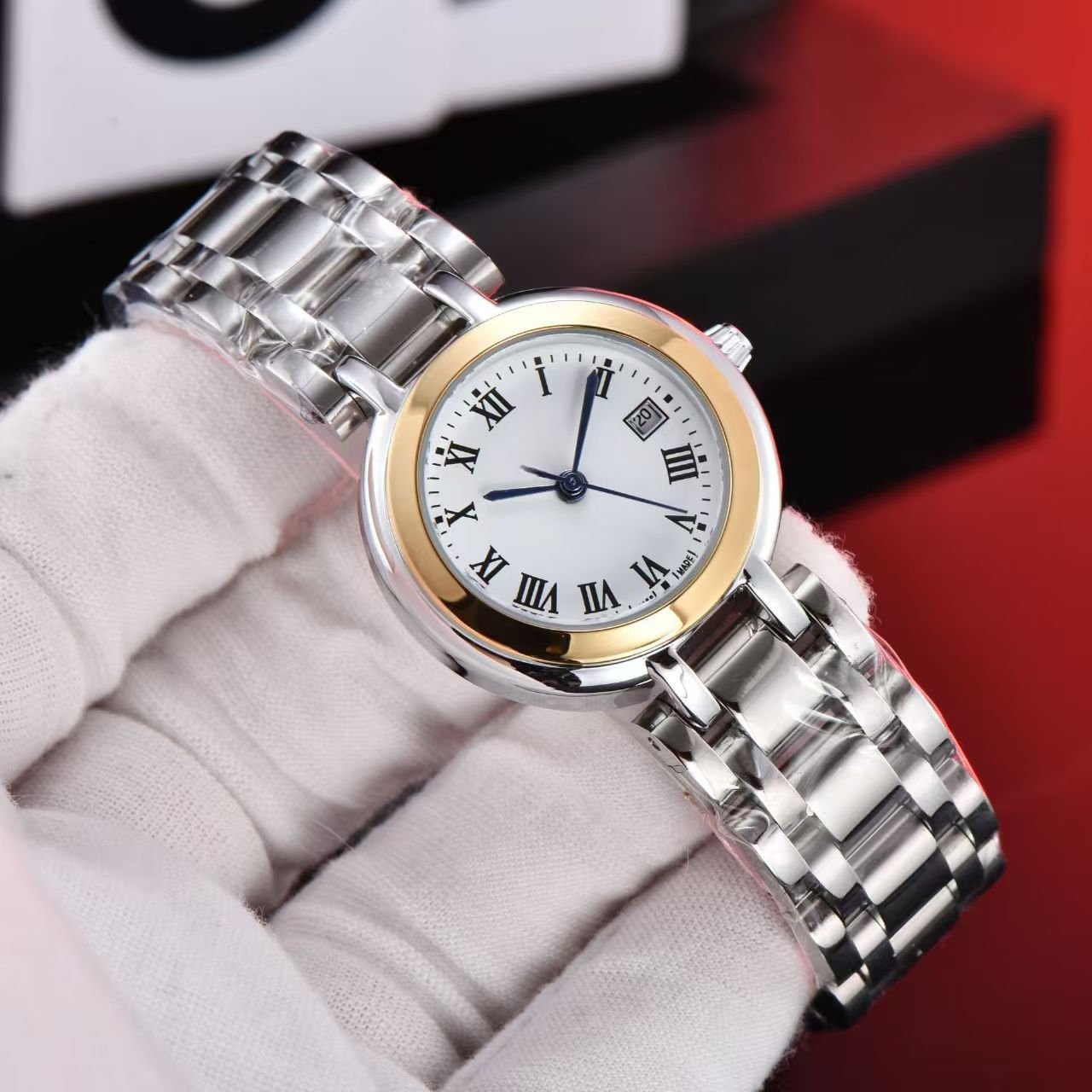 Women Fashion Quartz Wristwatch, Trendy Casual Diamond Decor, Mother-of-Pearl Dial Stainless Steel Strap Watch - Image 3