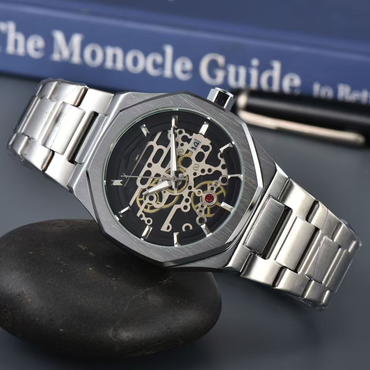 Fashion Men Quartz Watch with Calendar Display, Daily Waterproof Business Casual Versatile Wristwatch - Image 4