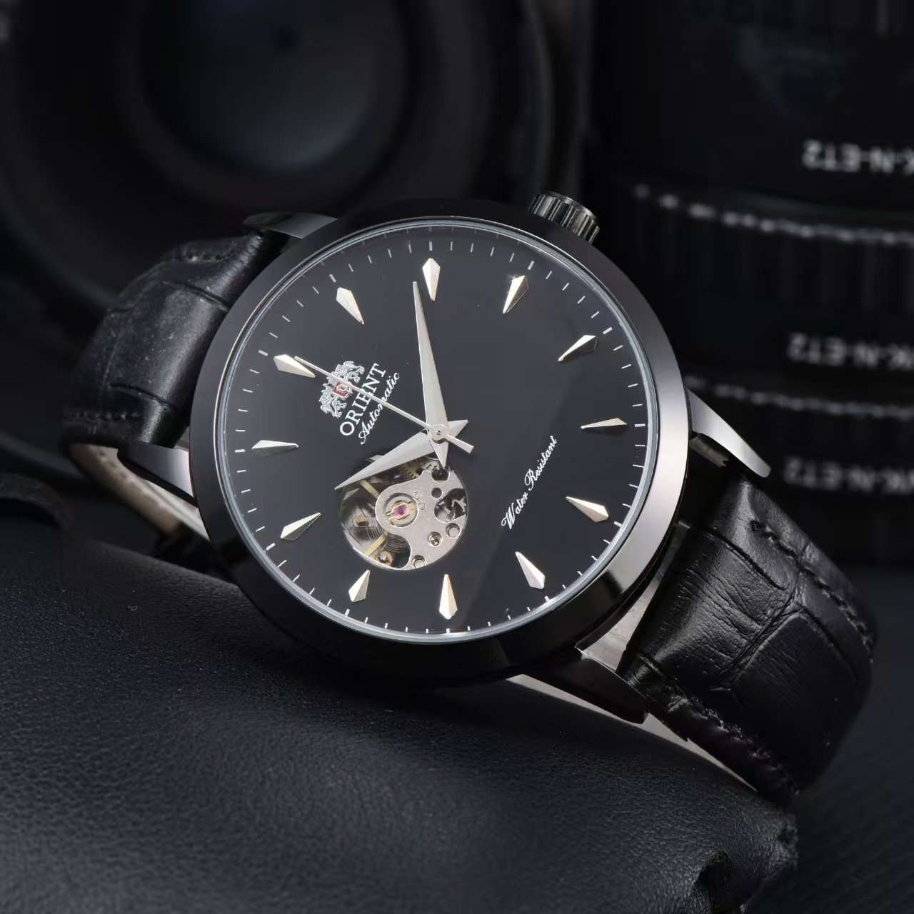 Mechanical Lion Men Mechanical Watch, Hollow Large Dial Steel Band Wristwatch, Wear-resistant Waterproof Watch for Business & Sports - Image 3