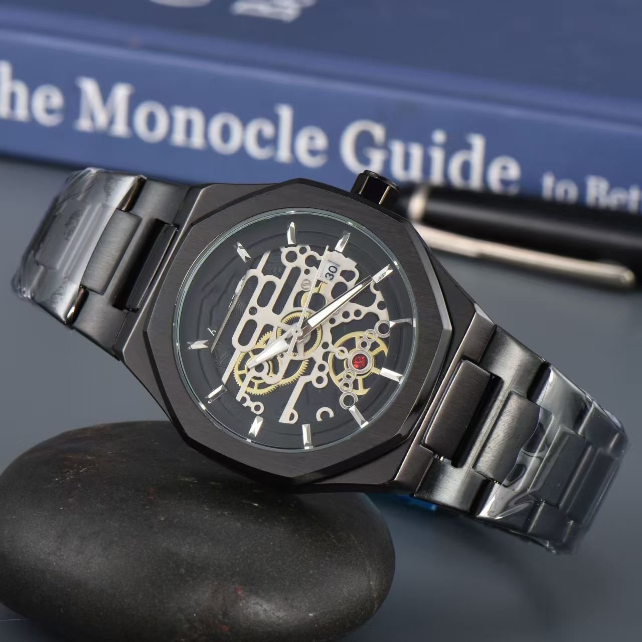 Fashion Men Quartz Watch with Calendar Display, Daily Waterproof Business Casual Versatile Wristwatch - Image 3
