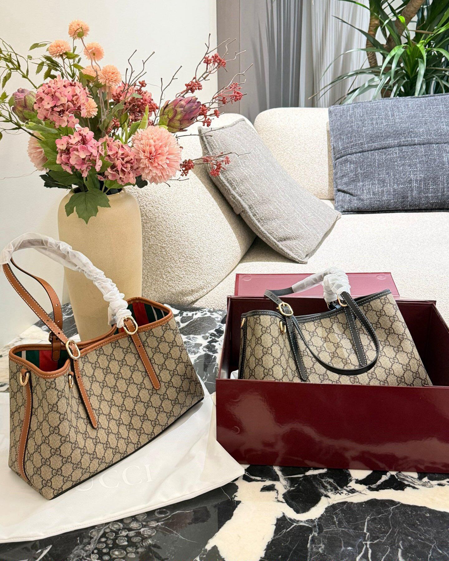 Women Large Retro Pattern Tote Purse, PU Leather Top Handle Handbag With Extra Crossbody Strap